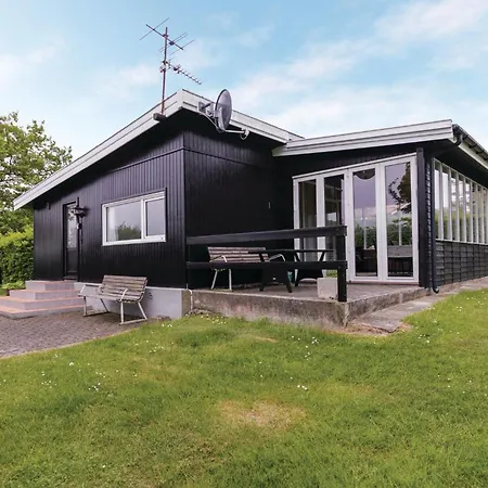 Laerkereden, Holiday home